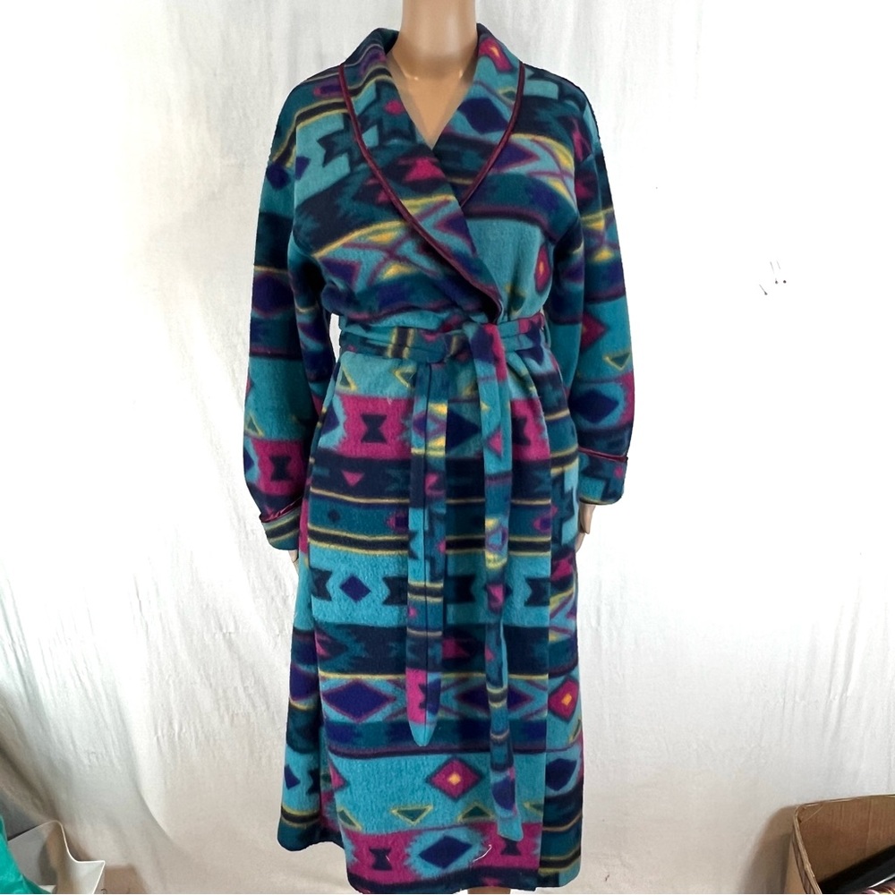 Cachet Robe sz S. Polyester Fleece. Burgundy Purple Teal Blue